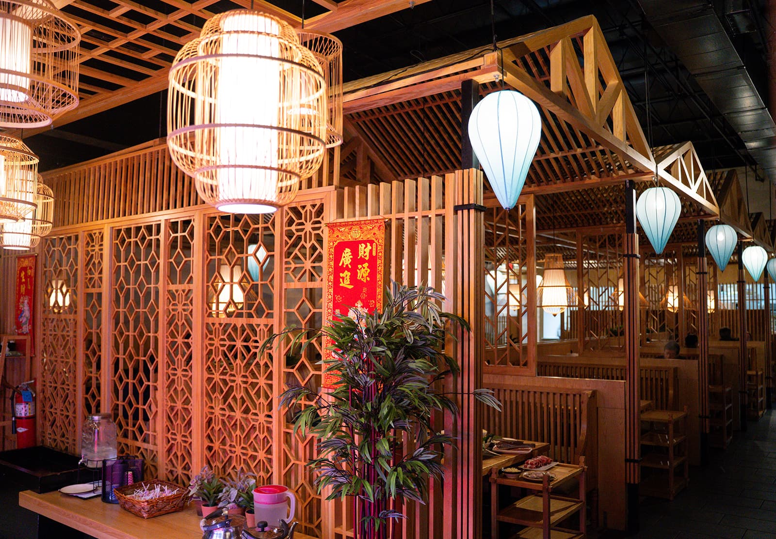 Szechuan Mansion Hotpot - Interior Finish